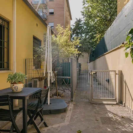 L'isola Che Non C'e - & Business * Bologna